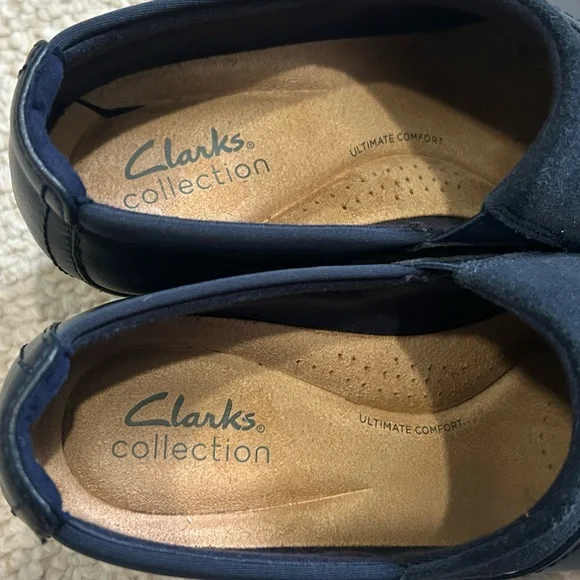 Clarks Women's Ankle Boots in Black - Picture 5 of 8